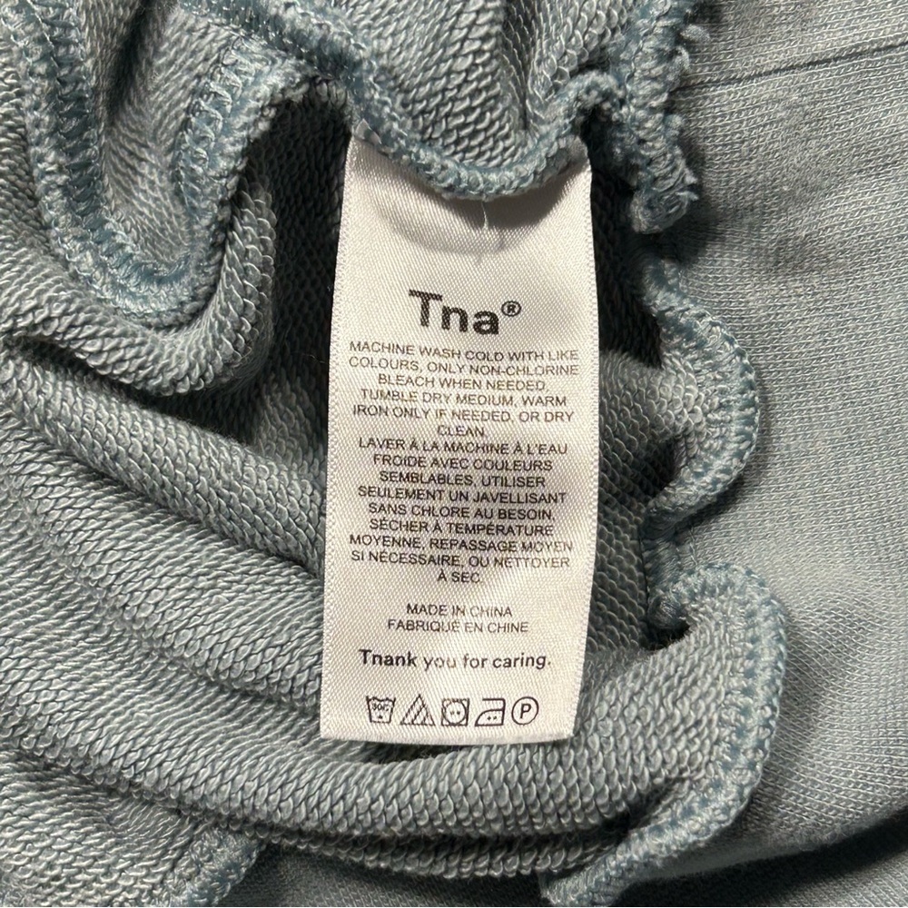 Aritzia TNA Blue Airy AF Fleece Cropped Hoodie Women’s Size Medium - Picture 7 of 10
